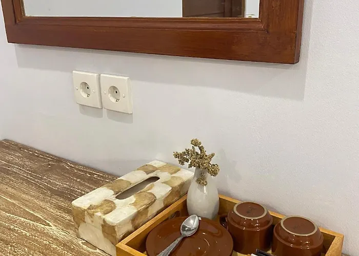 ゲストハウス Holiday Guest House